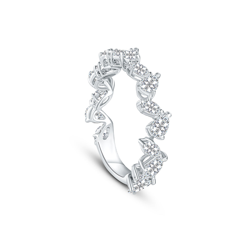 خاتم من الذهب الأبيض عيار 18 قيراط مرصع بالألماس - BE-BG024W