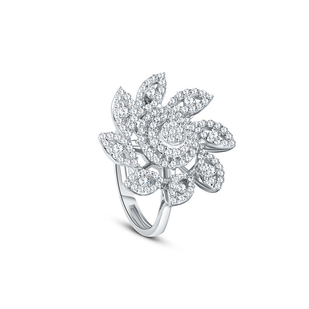 خاتم من الذهب الأبيض عيار 18 قيراط مرصع بالألماس - E-R565S