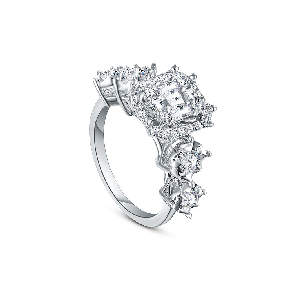 خاتم من الذهب الأبيض عيار 18 قيراط مرصع بالألماس - E-R693SM