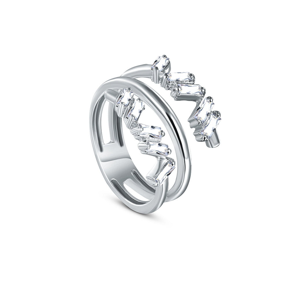 خاتم من الذهب الأبيض عيار 18 قيراط مرصع بالألماس - E-R726S