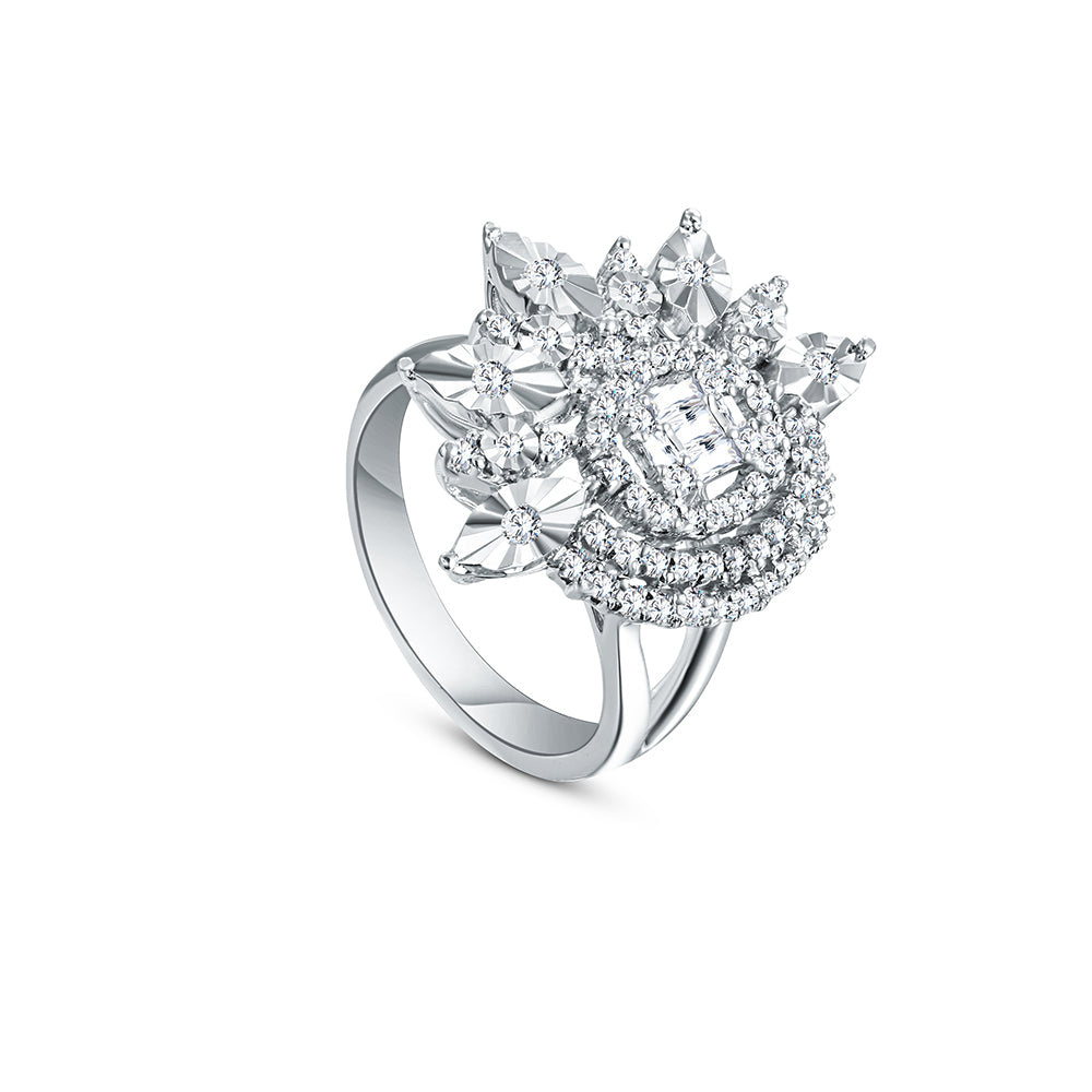 خاتم من الذهب الأبيض عيار 18 قيراط مرصع بالألماس - E-R765SM